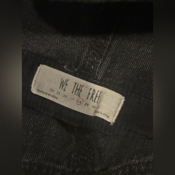 “We The Free” Womens Overalls Black Denim 100% Cotton Chore Work Bib Sz 28 - Picture 4 of 9